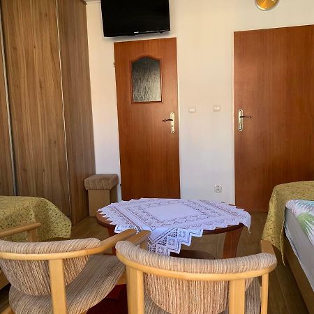 Pokoje Goscinne Matros Ustronie Morskie Εξωτερικό φωτογραφία